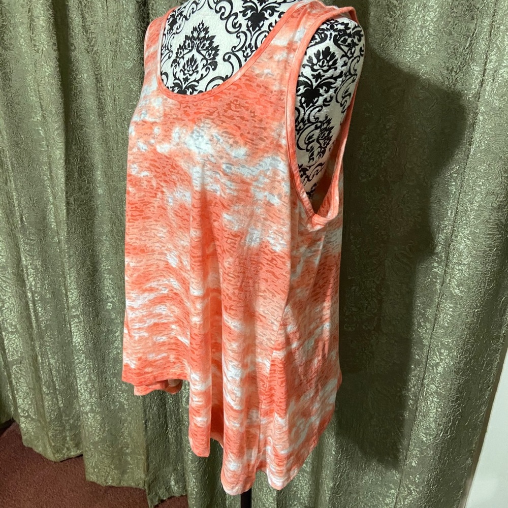 Shark bite burnout tank top